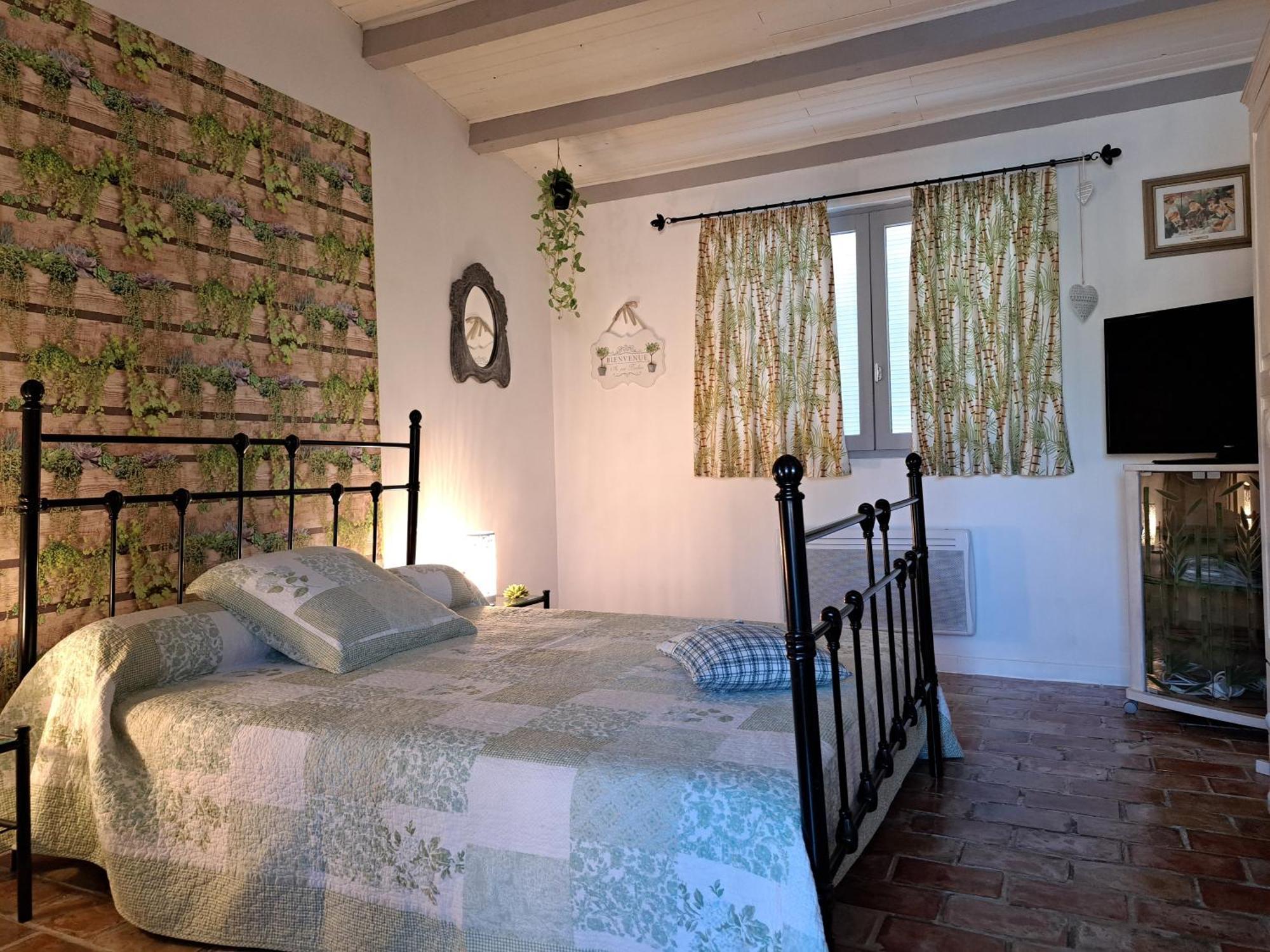 Lou Pin Dou Papet Bed & Breakfast Roquevaire ห้อง รูปภาพ